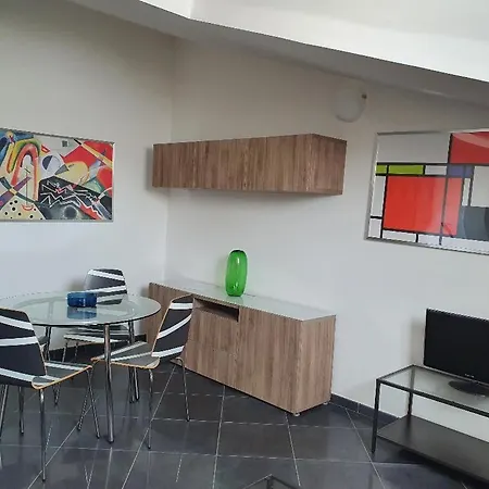 Vittoria House * Celano